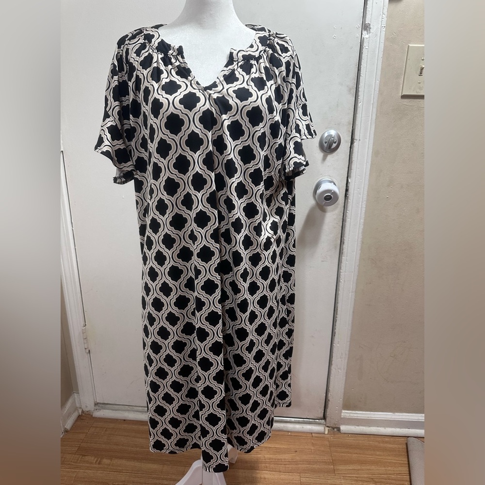 Joie Black and Cream Patterned Garment
